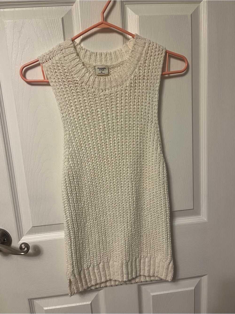 Abercrombie & Fitch Ivory Chunky Knit Sleeveless Sweater Women’s XS